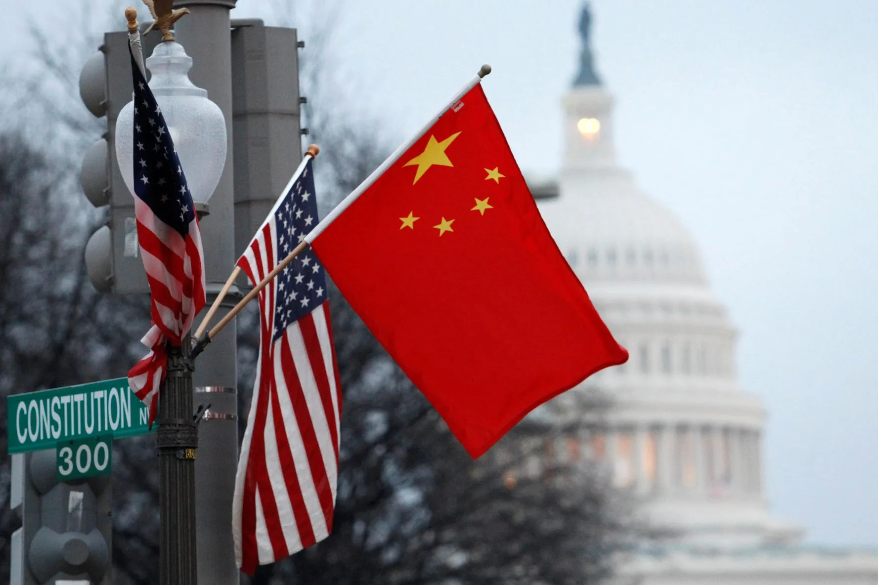 Indonesia balancing US and China